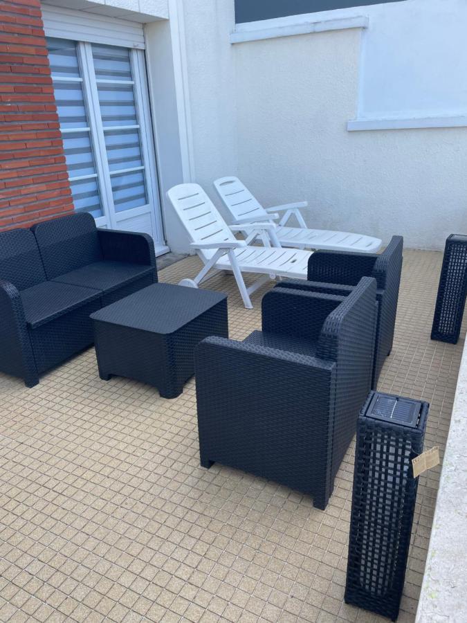 Appart Avec Terrasse Proche Plage - Classe 2 Etoiles Cucq Dış mekan fotoğraf